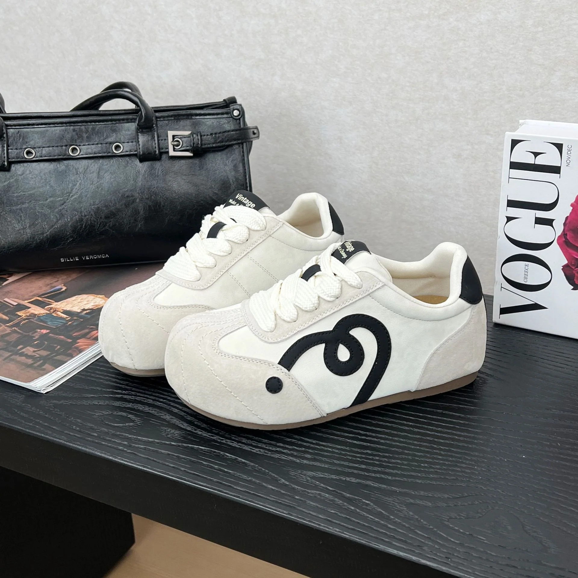 Damen Komfortable Sneaker mit weichem Wildleder-Obermaterial und innovativer Dämpfungstechnologie Heidi Mode - Image 6
