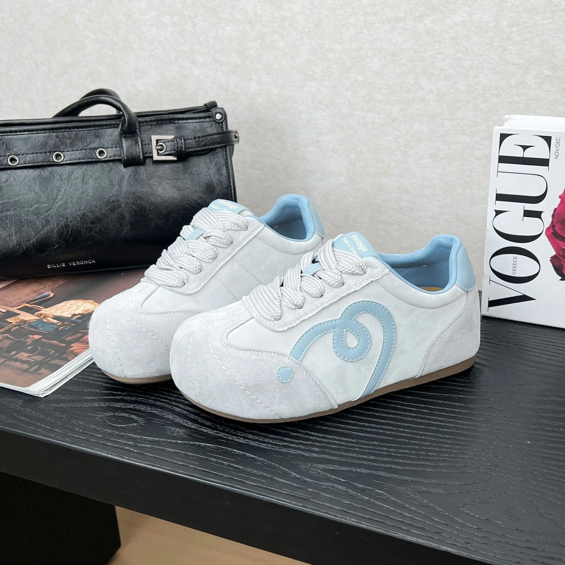 Damen Komfortable Sneaker mit weichem Wildleder-Obermaterial und innovativer Dämpfungstechnologie Heidi Mode - Image 7