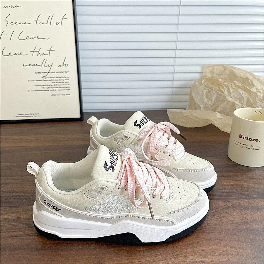 Damen Komfortable Sneakers mit atmungsaktiver Laufsohle und modischem Design Heidi Mode - Image 6