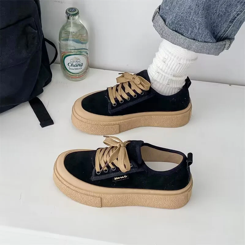 Damen Komfortable Sneakers mit dicker Gummisohle und weichem Wildlederobermaterial Heidi Mode - Image 2