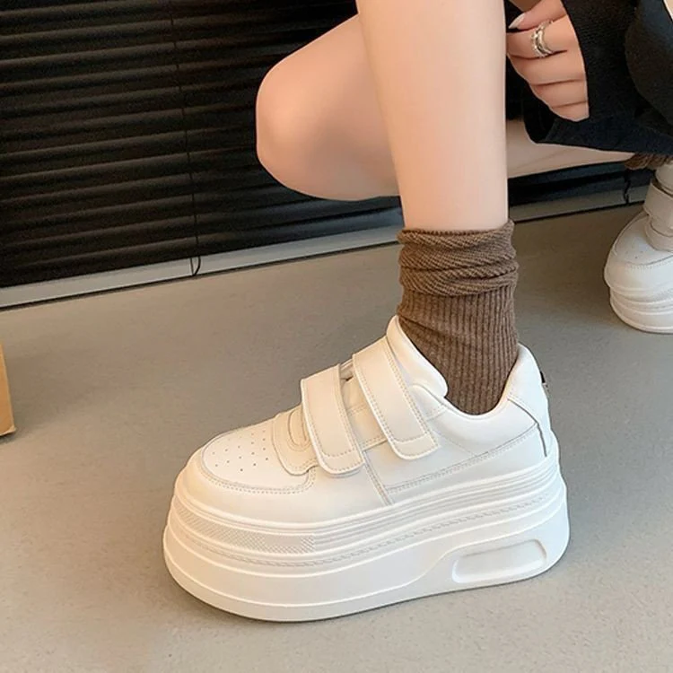 Damen Komfortable Sneakers mit Klettverschluss und trendiger Plateau-Sohle Heidi Mode - Image 3
