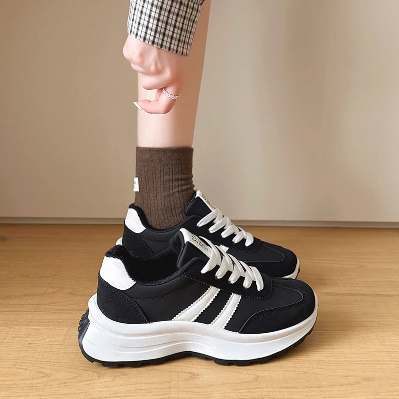 Damen Komfortable Sneakers mit modischer Plateau-Sohle Heidi Mode - Image 3