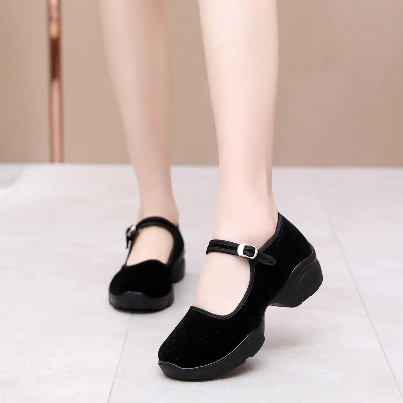Damen Komfortable und elegante Mary Jane Schuhe mit stylishen Details Heidi Mode - Image 4