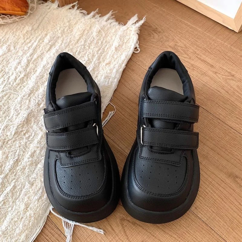 Damen Komfortable und stylische Sneaker mit Klettverschlüssen Heidi Mode - Image 6