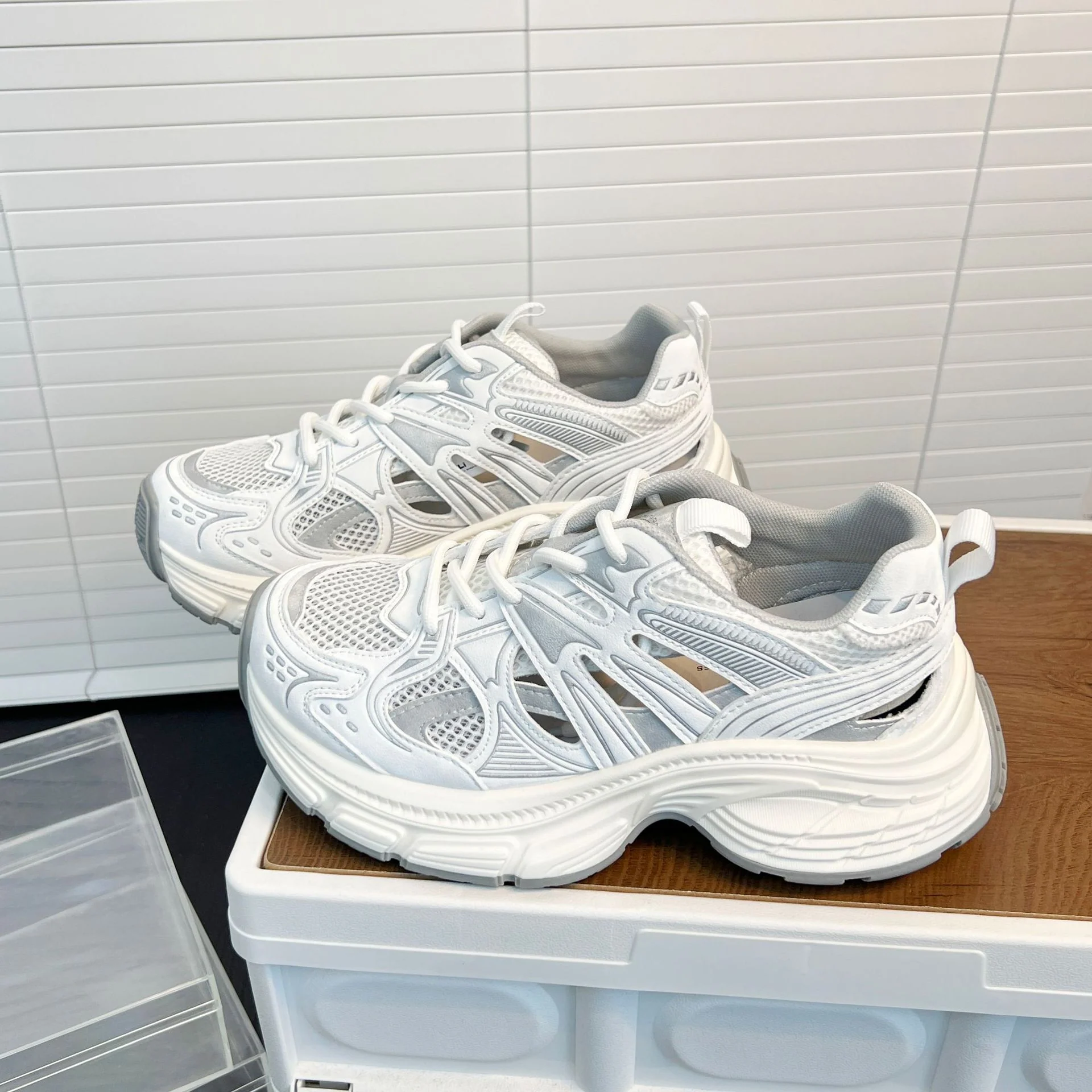 Damen Komfortable und stylische Sneakers mit innovativem Luftpolstersystem Heidi Mode - Image 7