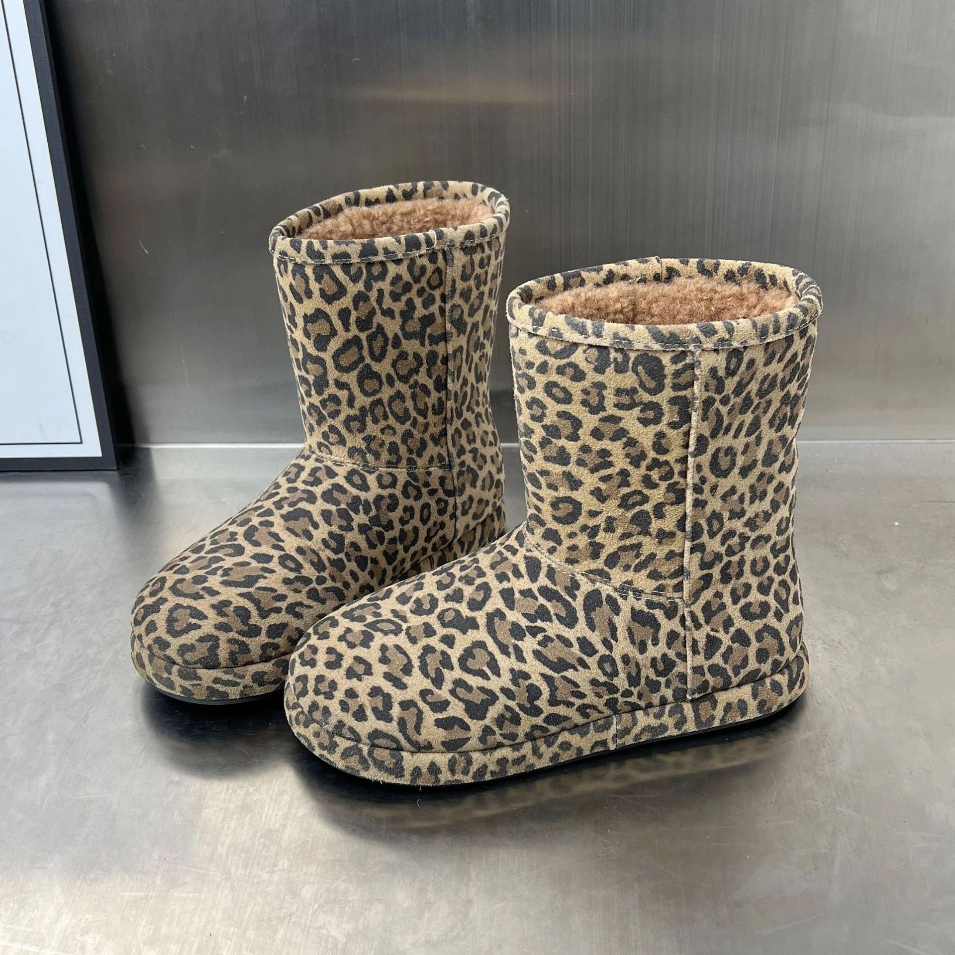 Damen Kuschelboots mit weichem Innenfutter und trendiger Leopardenmusterung Heidi Mode - Image 6
