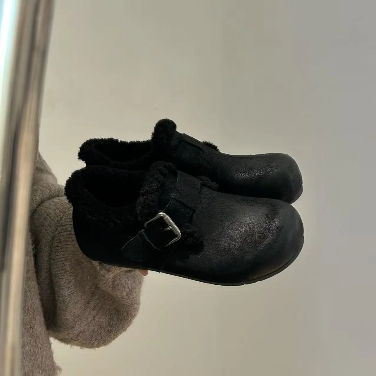 Damen Kuschelige Clogs mit weichem Kunstfell und modischem Schnallen-Design Heidi Mode - Image 6