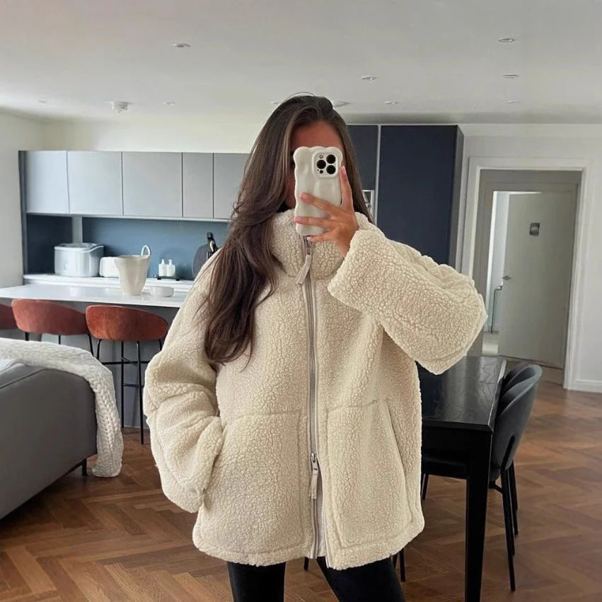 Damen Kuschelige Fleecejacke mit Hohem Kragen und Praktischen Taschen Heidi-Mode - Image 2