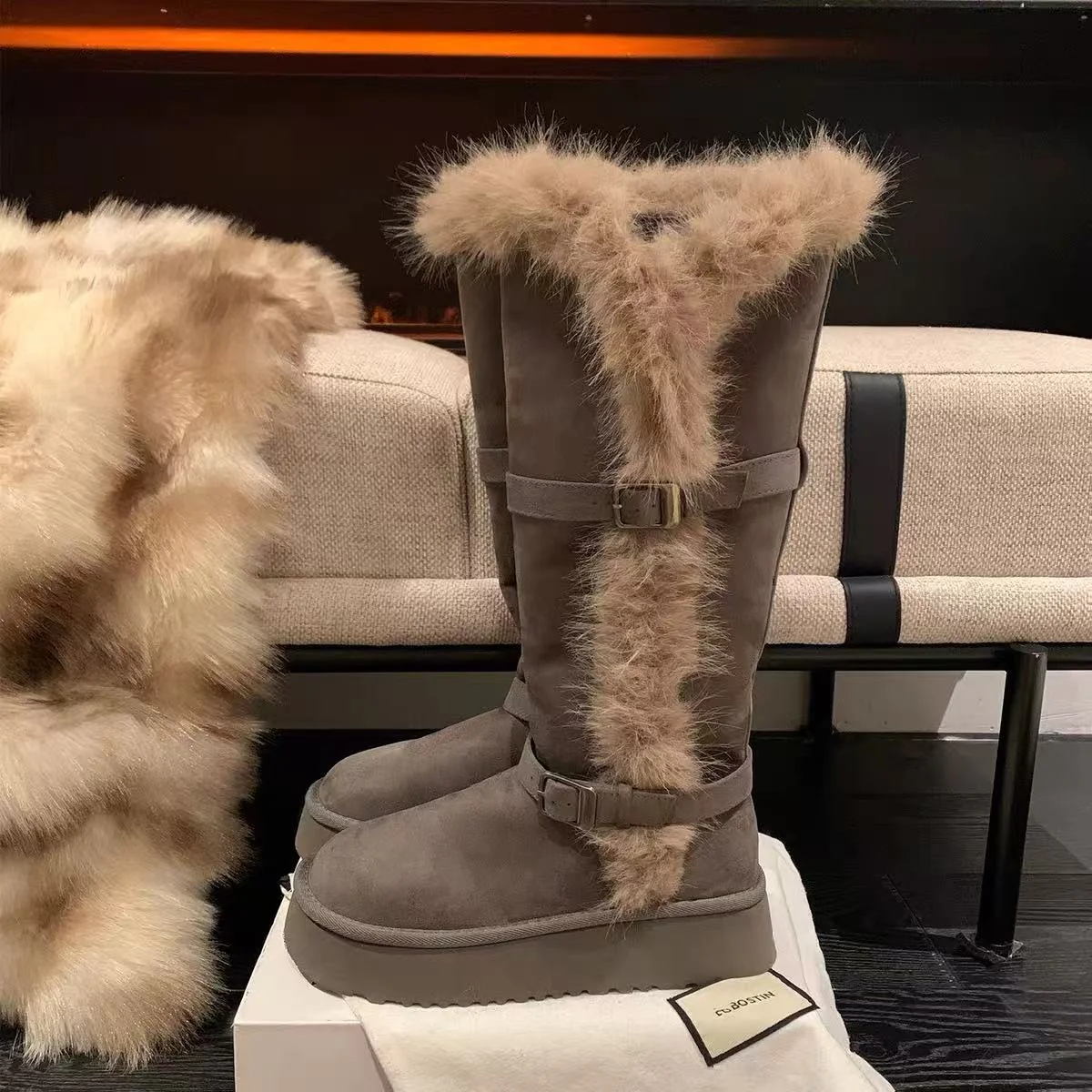 Damen Kuschelige Winterstiefel mit dekorativem Kunstfellabschluss Heidi Mode - Image 7