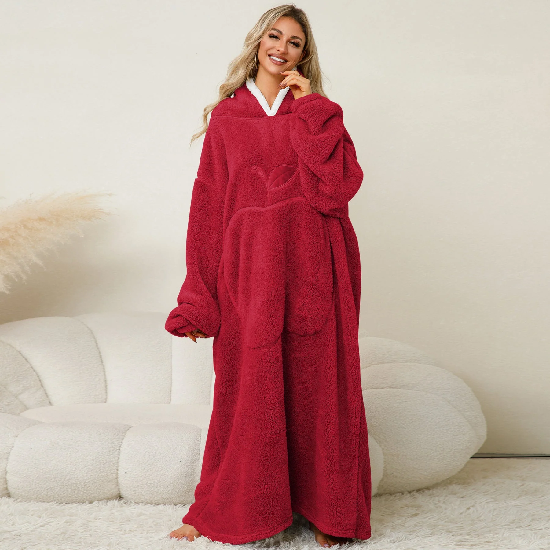 Damen Kuscheliger Hoodie-Decke mit Großen Taschen und Kontrastierendem Innenfutter Heidi-Mode - Image 4