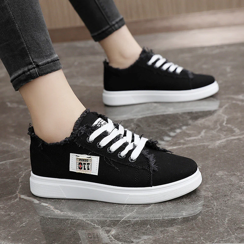 Damen lässige Sneaker mit modischem Used-Look und elastischem Schnürsystem Heidi Mode - Image 3
