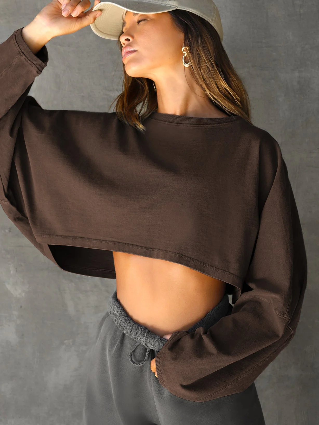 Damen Lässiges Cropped Sweatshirt mit Weitem Schnitt und Ballonärmeln Heidi-Mode - Image 11