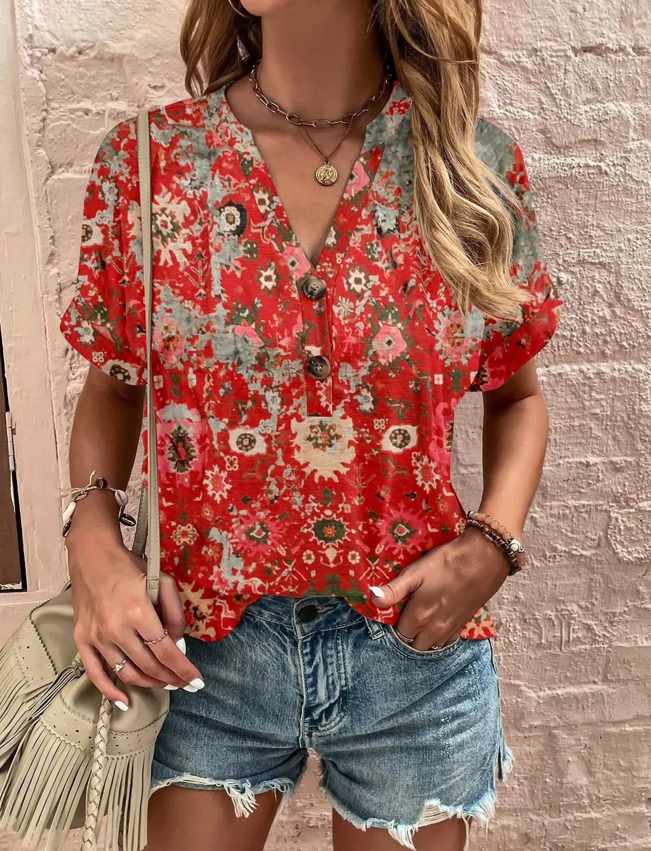 Damen Lässiges Kurzärmliges Blusenshirt mit Verspieltem Paisleymuster und Modernen Knopfdetails Heidi-Mode - Image 6