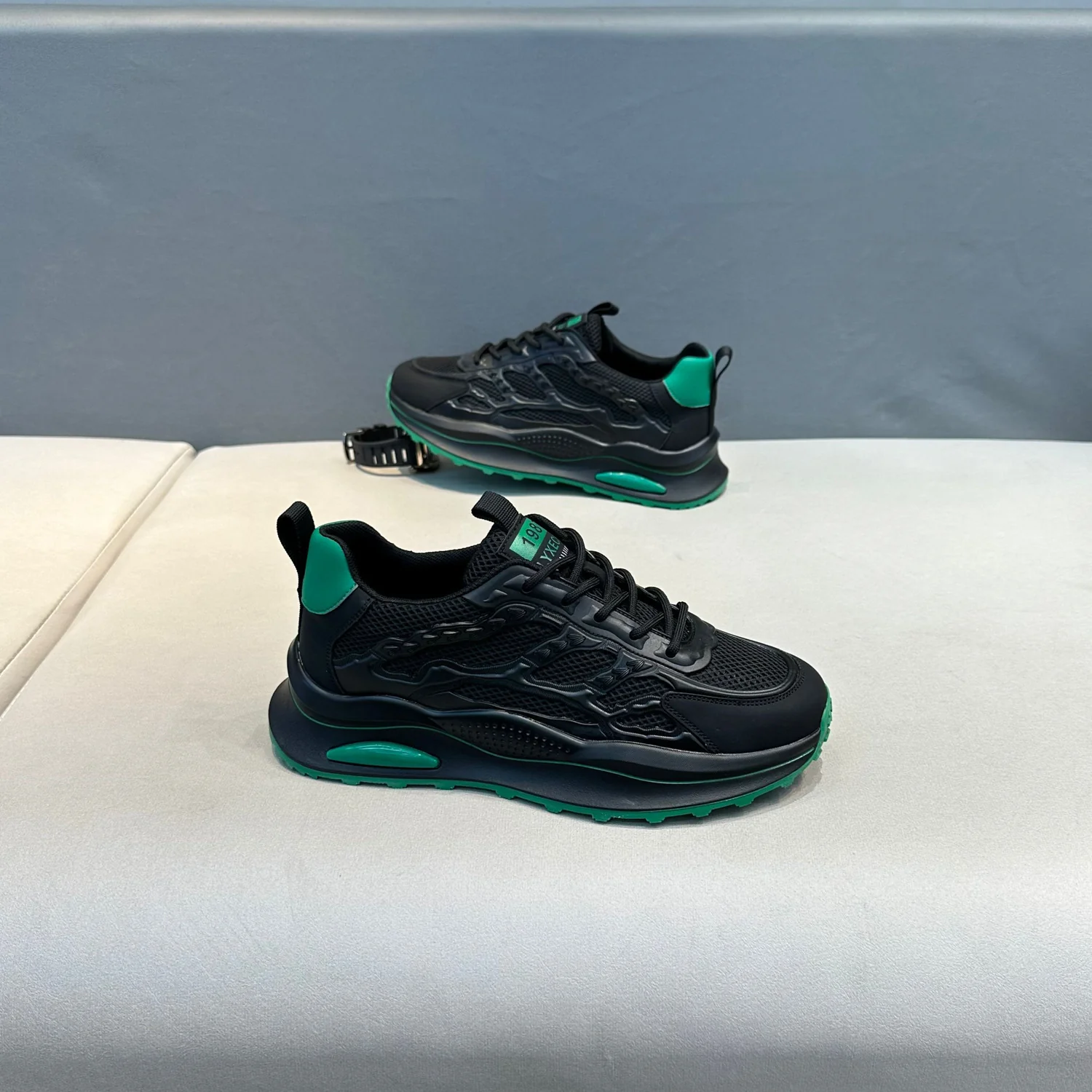 Damen Lauf-Sneaker mit atmungsaktiver Mesh-Oberfläche und dämpfender Sohle Heidi Mode - Image 3
