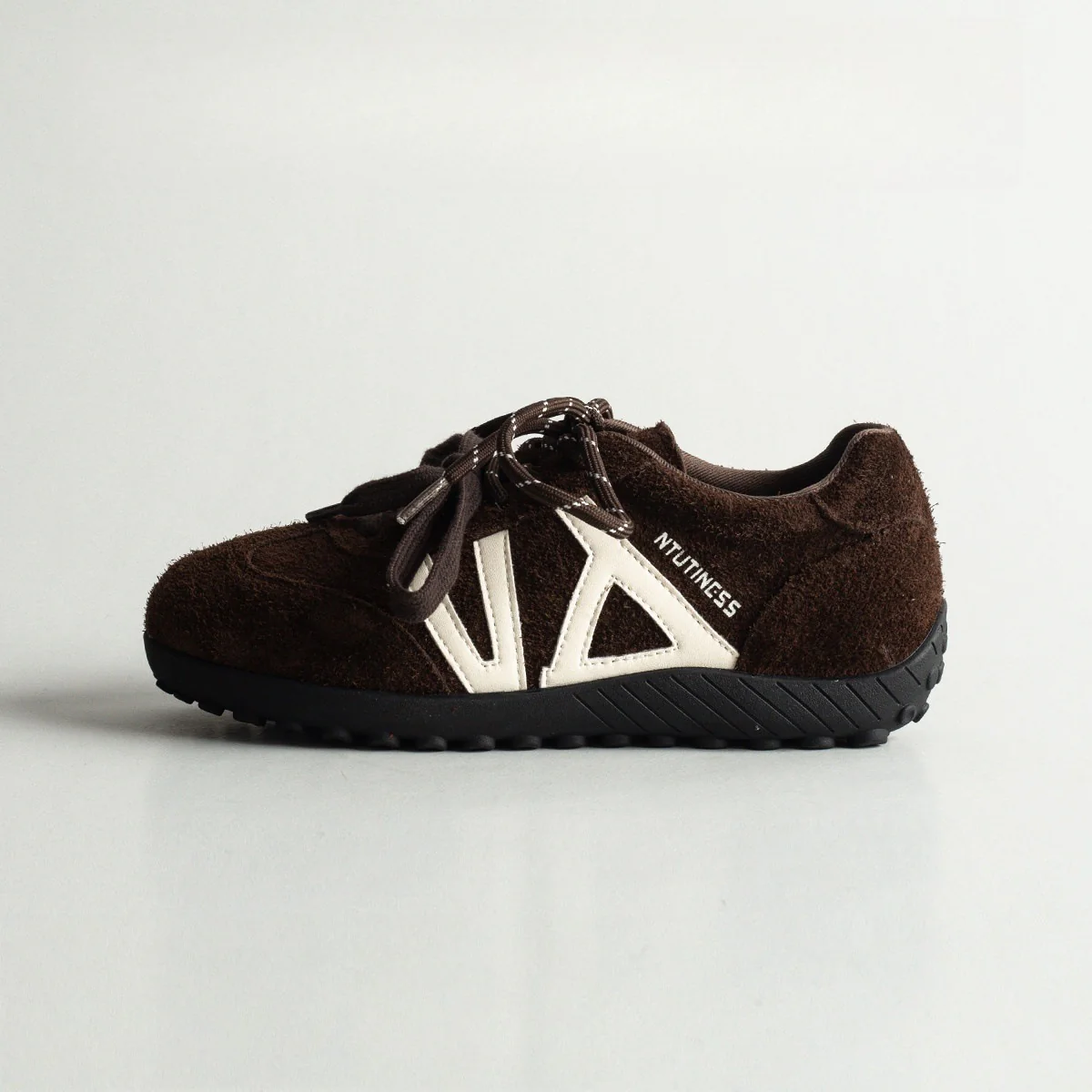 Damen Lauf Sneakers mit Sportlichem Design und Hochwertigem Wildleder Heidi Mode - Image 9