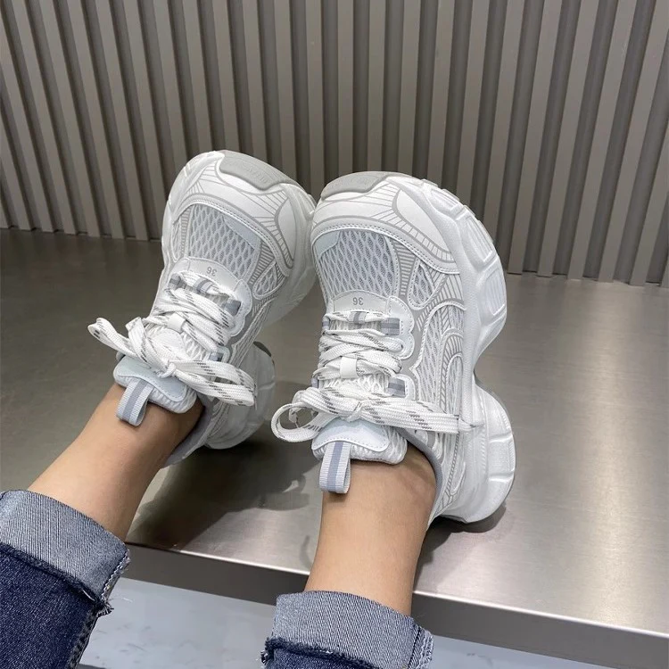 Damen Laufkomfort Sneakers mit atmungsaktiver Netzstruktur und dämpfendem Sohlenprofil Heidi Mode - Image 3