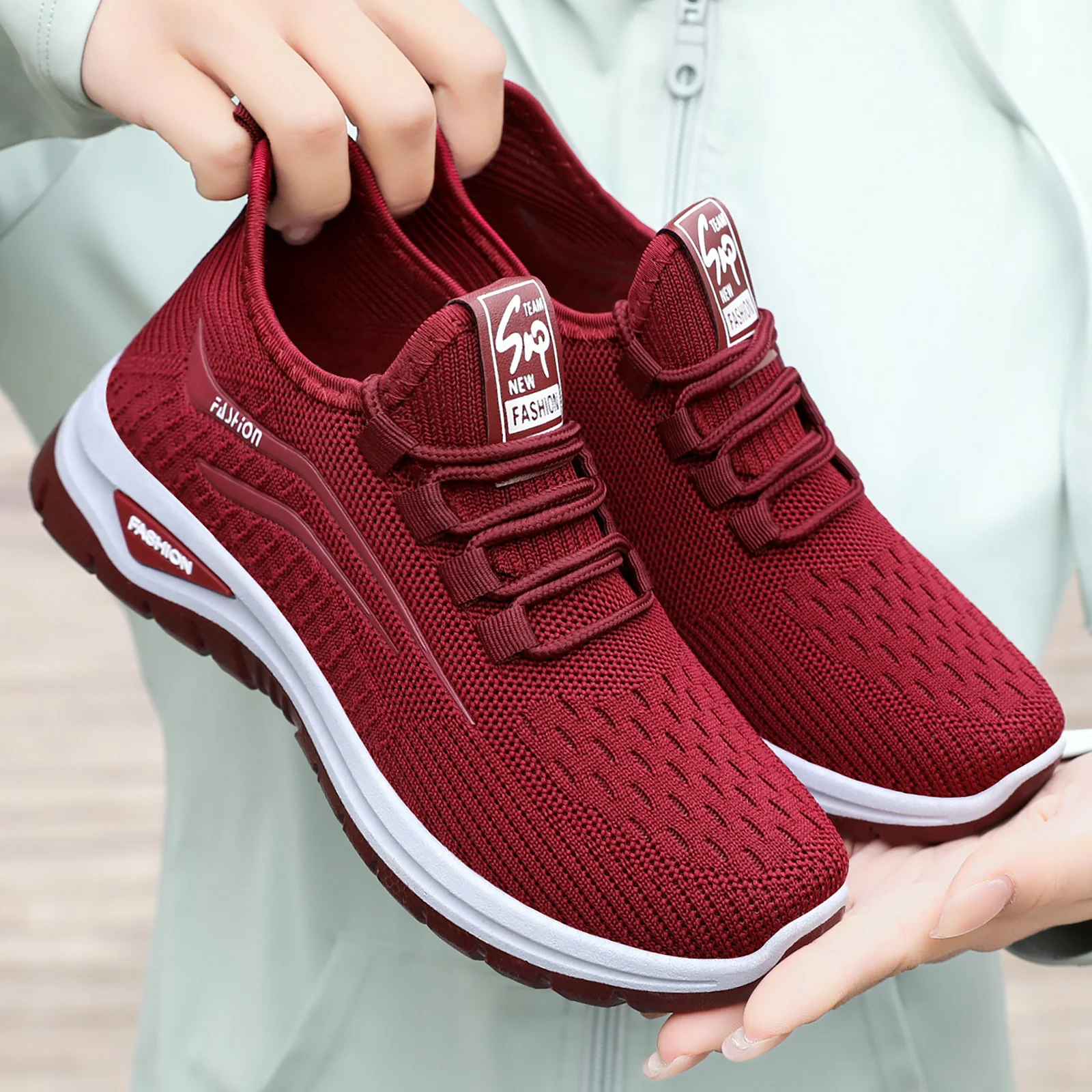 Damen leichtgewichtige Strick-Sneakers mit flexibler Sohle Heidi Mode - Image 2