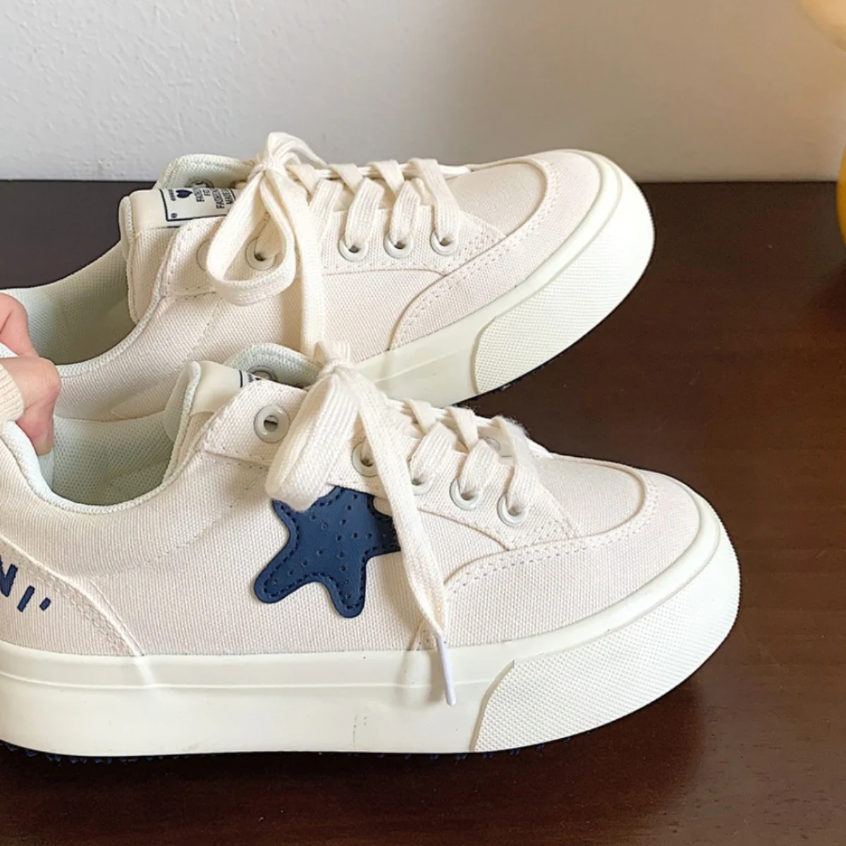 Damen Lifestyle Sneakers mit komfortabler Sohle und atmungsaktivem Obermaterial Heidi Mode - Image 3
