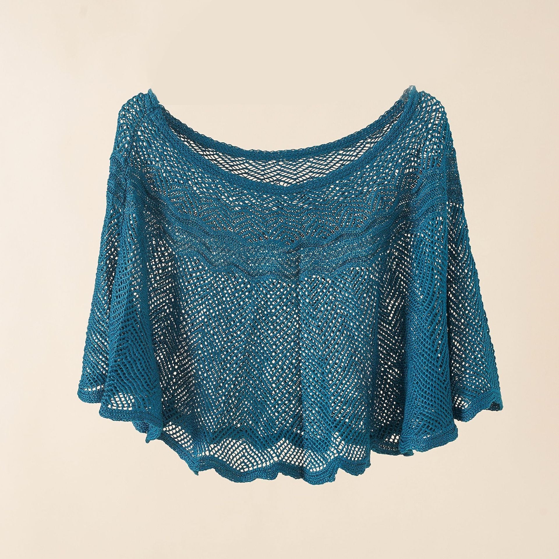 Damen Luftiger Strickponcho Im Modernen Design Heidi-Mode - Image 9