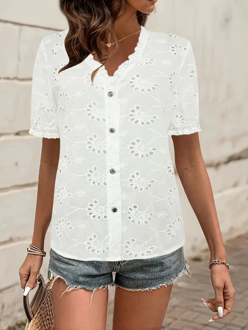 Damen luftiges Blusenshirt mit kunstvollen Lochmustern und Knopfdetails Heidi-Mode - Image 6