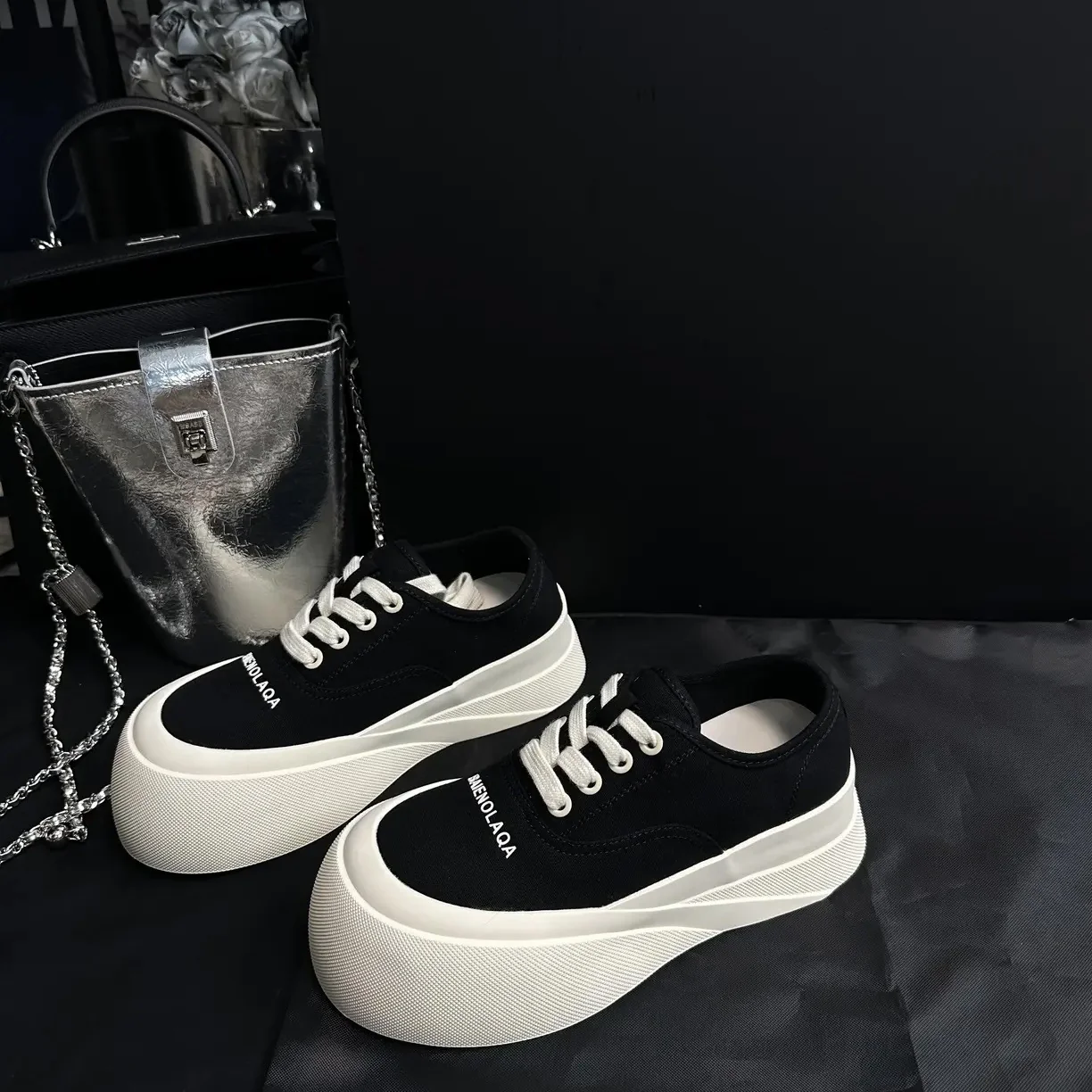 Damen Luxuriöse Plateau Sneakers mit hohem Komfort und modischem Design Heidi Mode - Image 3