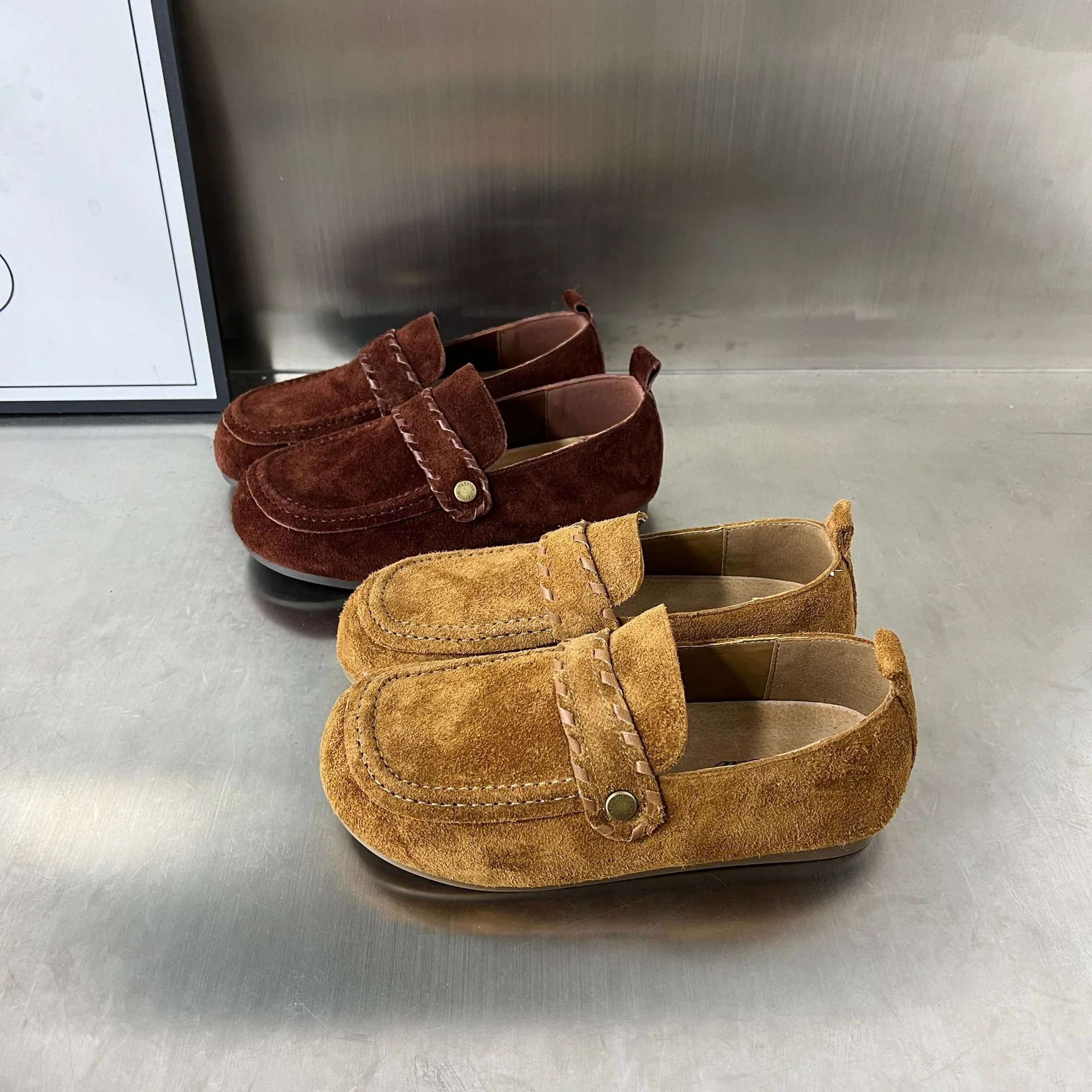 Damen Luxuriöse Wildleder Mokassins mit modischer Schnallenverzierung Heidi Mode - Image 3