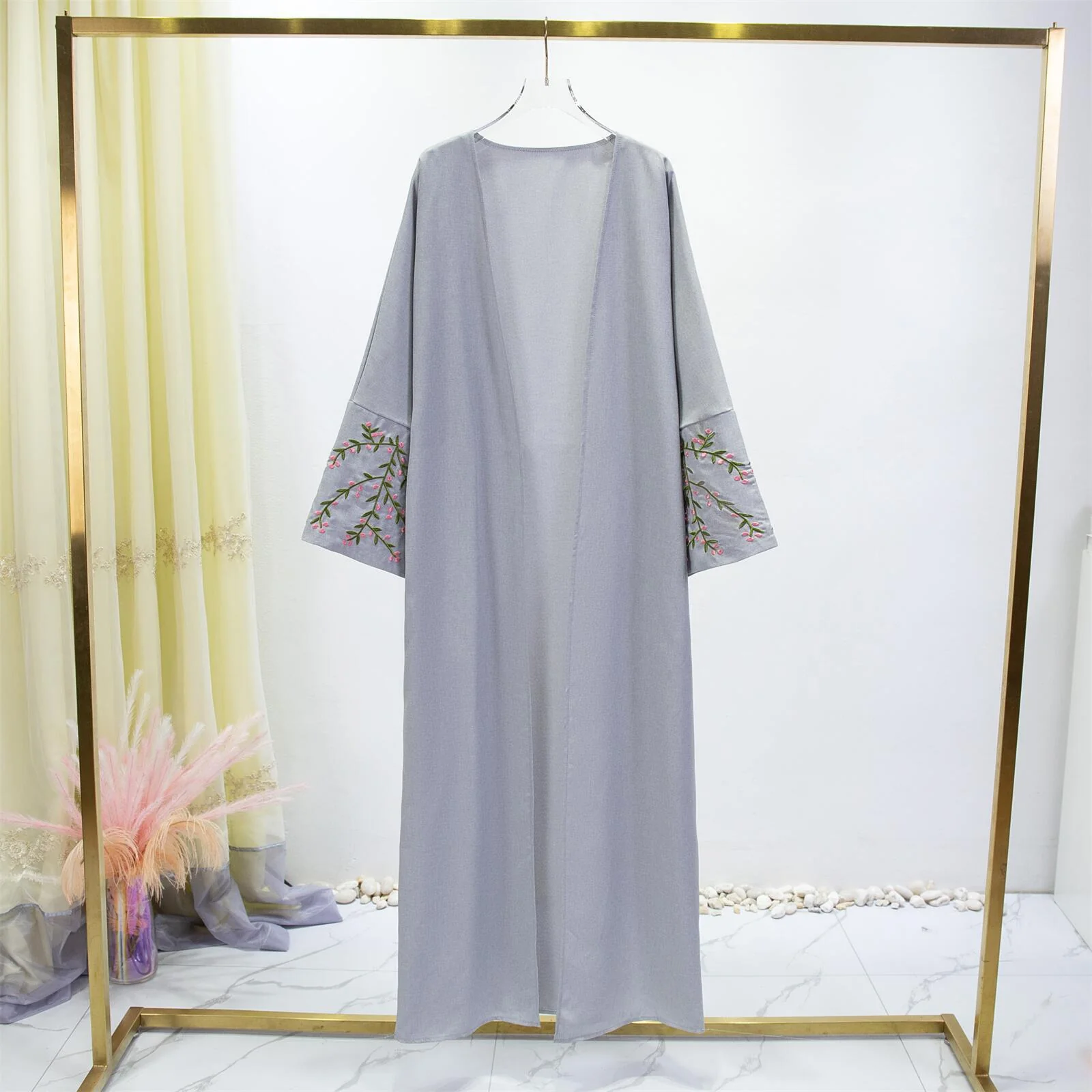 Damen Luxus Kimono Mantel mit Feinen Stickdetails Heidi-Mode - Image 3