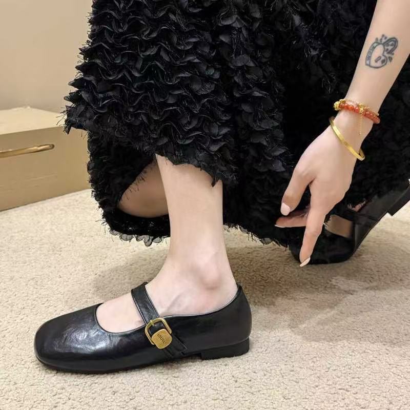 Damen Mary Jane Schuhe mit verstellbarem Riemen und eleganter Schnalle Heidi Mode - Image 4