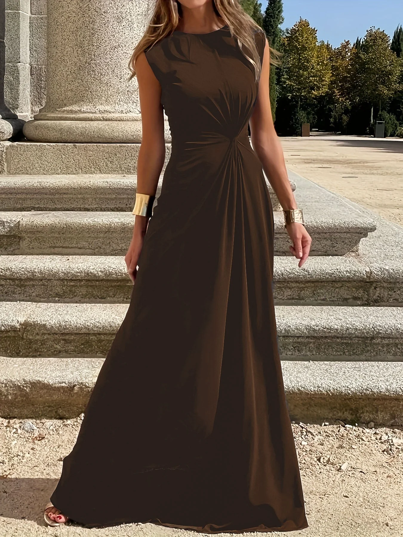 Damen Maxikleid mit Elegantem Knoten-Detail und Fließendem Schnitt Heidi-Mode - Image 9