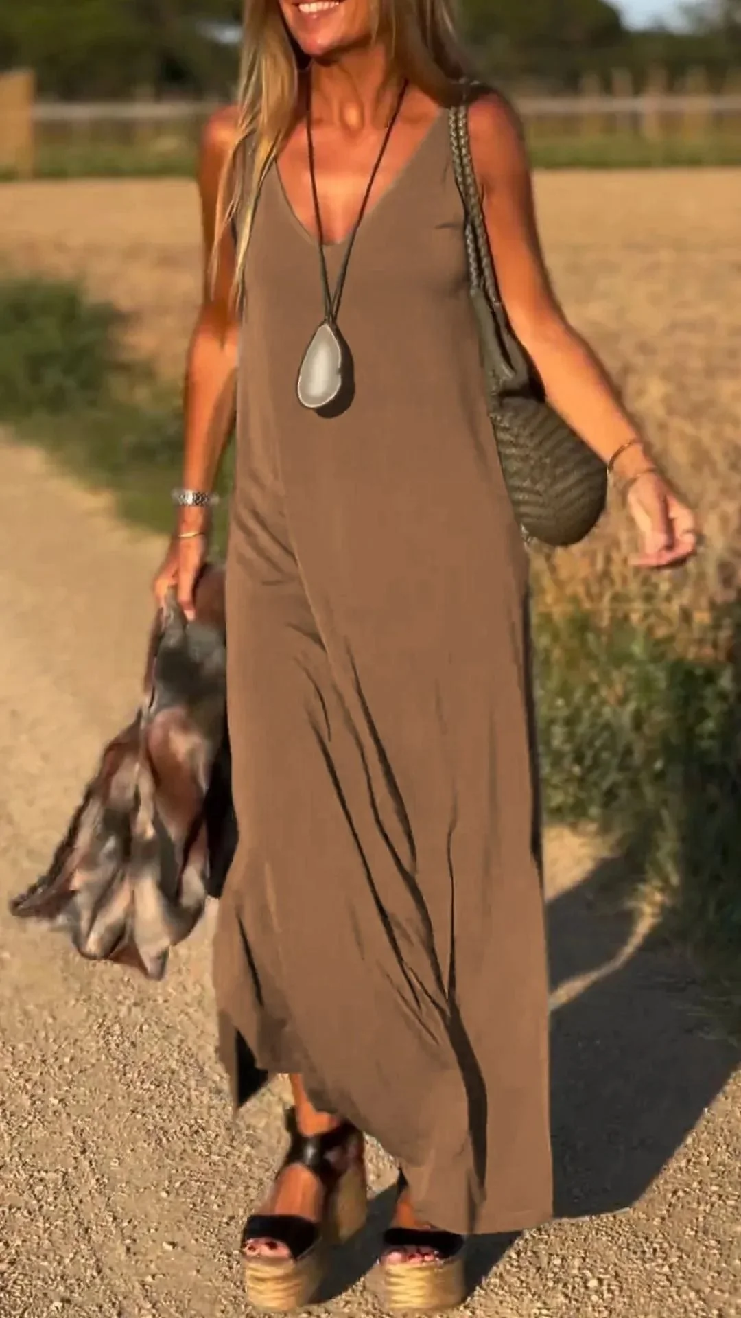 Damen Maxikleid mit Eleganter V-Form und Qualitativ Hochwertigem Obermaterial Heidi-Mode - Image 6