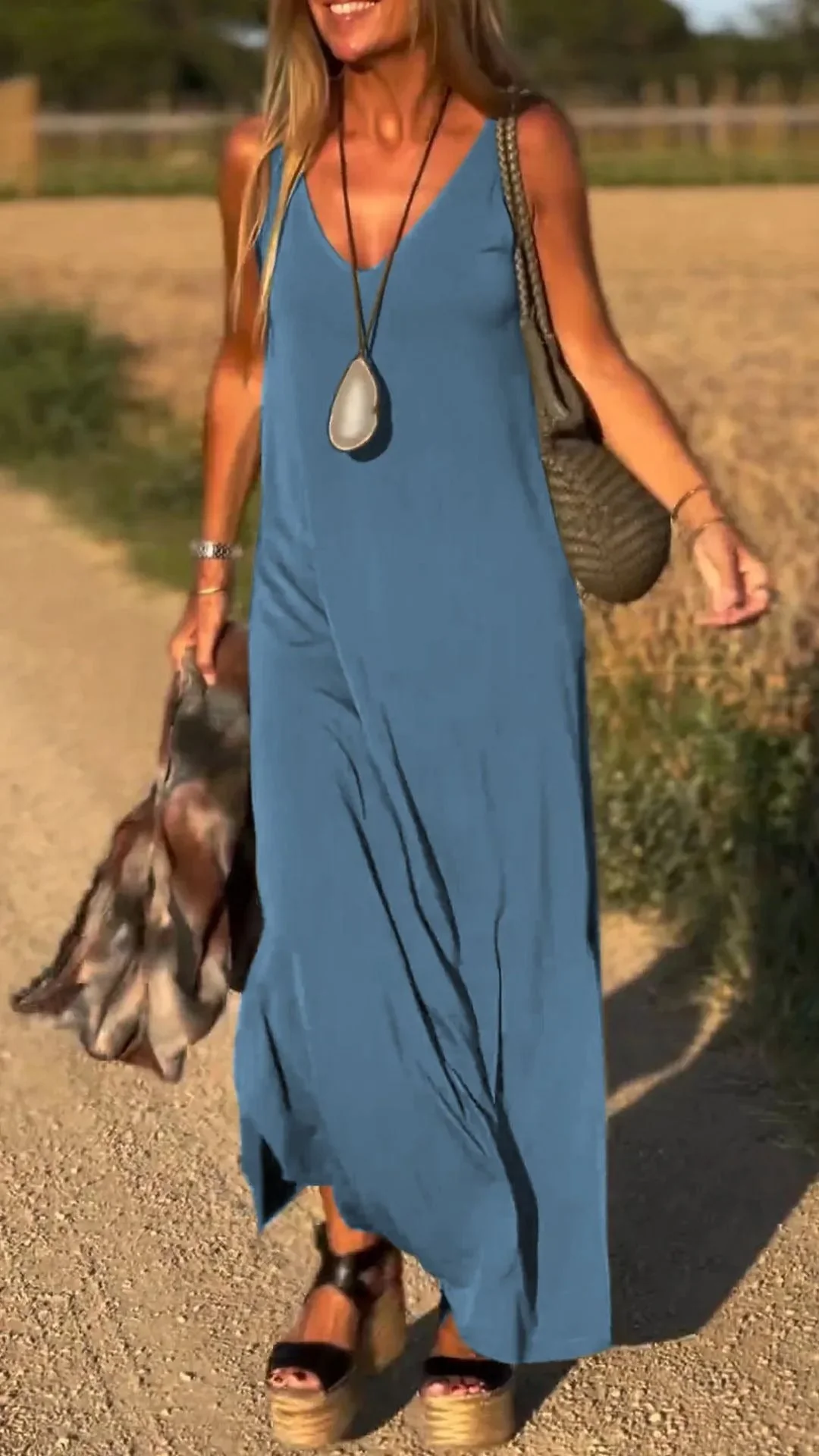 Damen Maxikleid mit Eleganter V-Form und Qualitativ Hochwertigem Obermaterial Heidi-Mode - Image 9