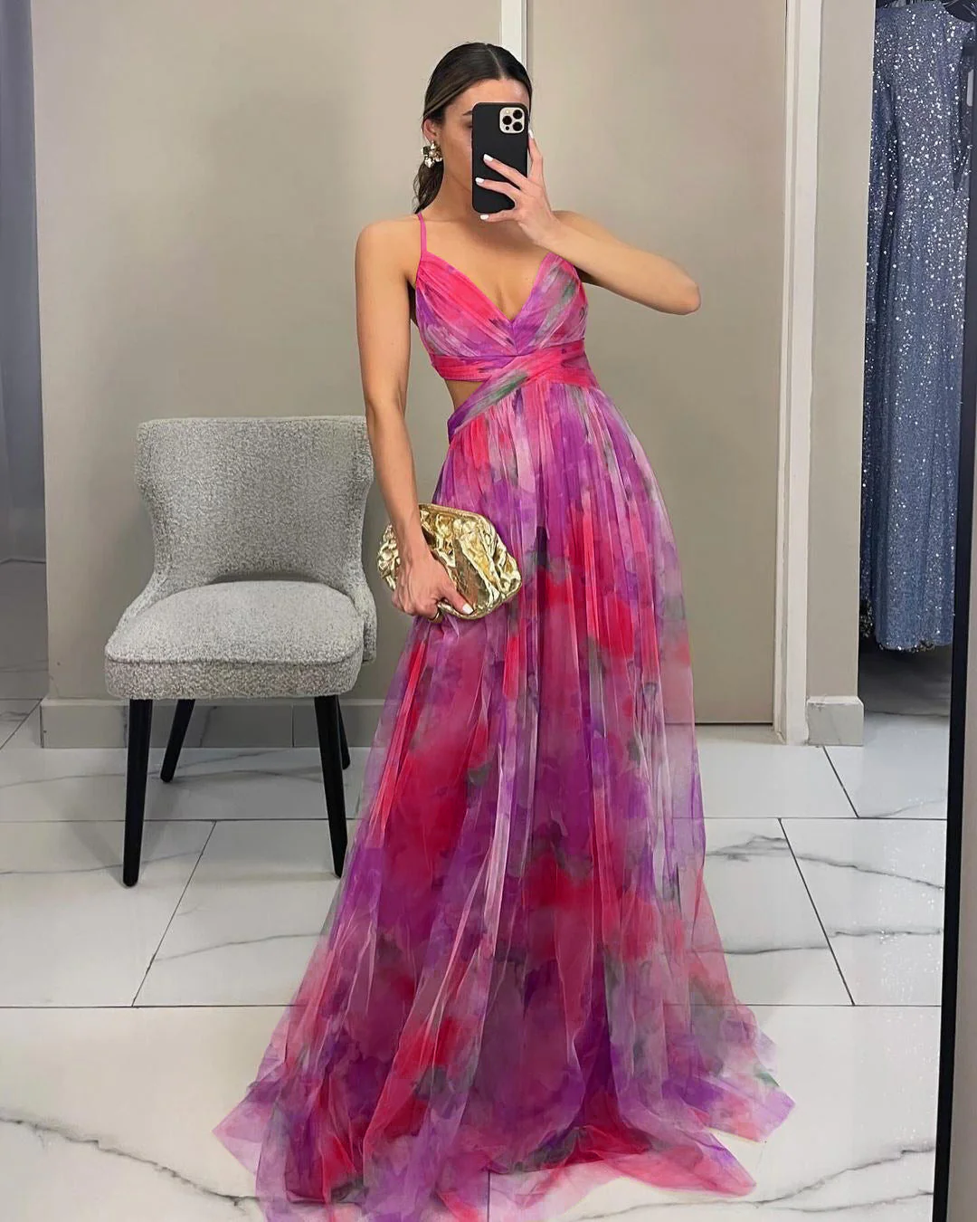 Damen Maxikleid mit Kunstvollem Wickeldesign und Transparentem Rock Heidi-Mode - Image 10