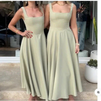 Damen Maxikleid mit Quadratischen Ausschnitten und Fließendem Rock Heidi-Mode - Image 2