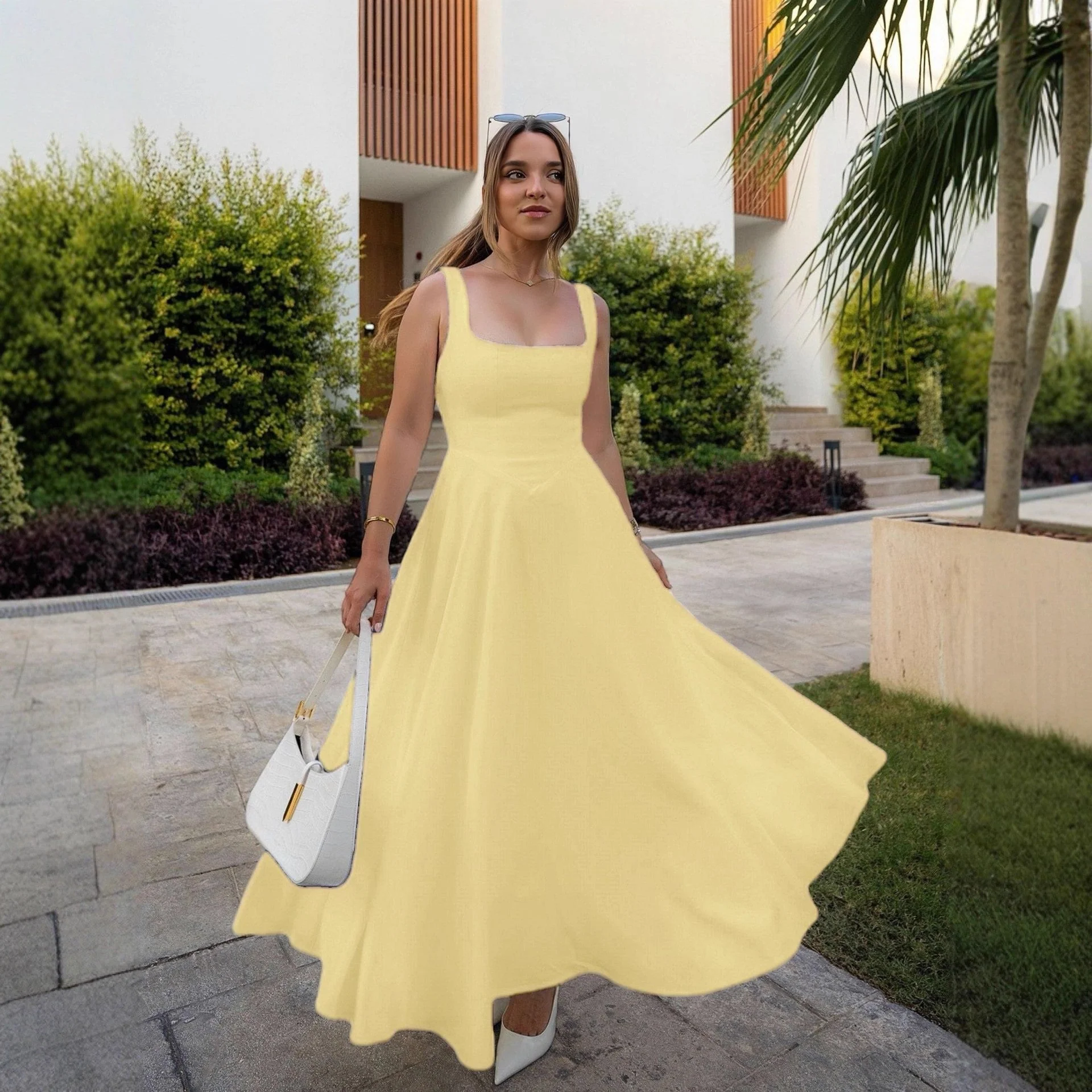 Damen Maxikleid mit Quadratischen Ausschnitten und Fließendem Rock Heidi-Mode - Image 7