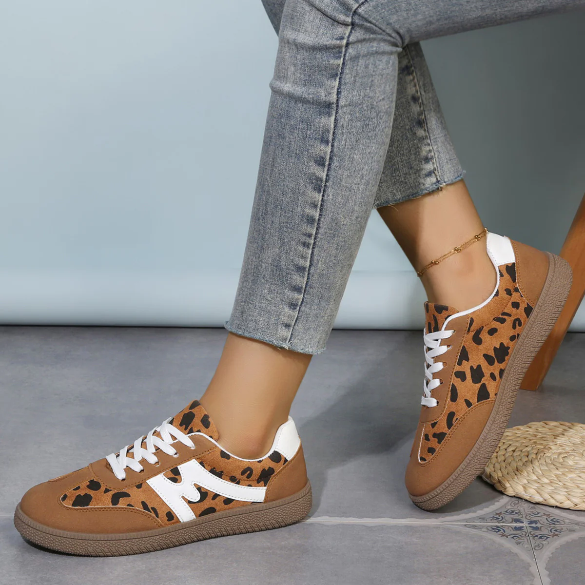 Damen Mode-Sneaker mit einzigartigem Leo-Design und rutschfester Sohle Heidi Mode - Image 3