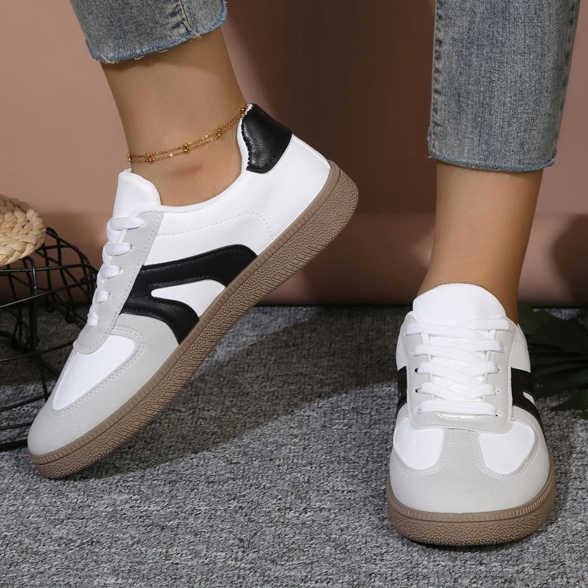 Damen Moderne Freizeitsneaker mit stylischen Details Heidi Mode - Image 2