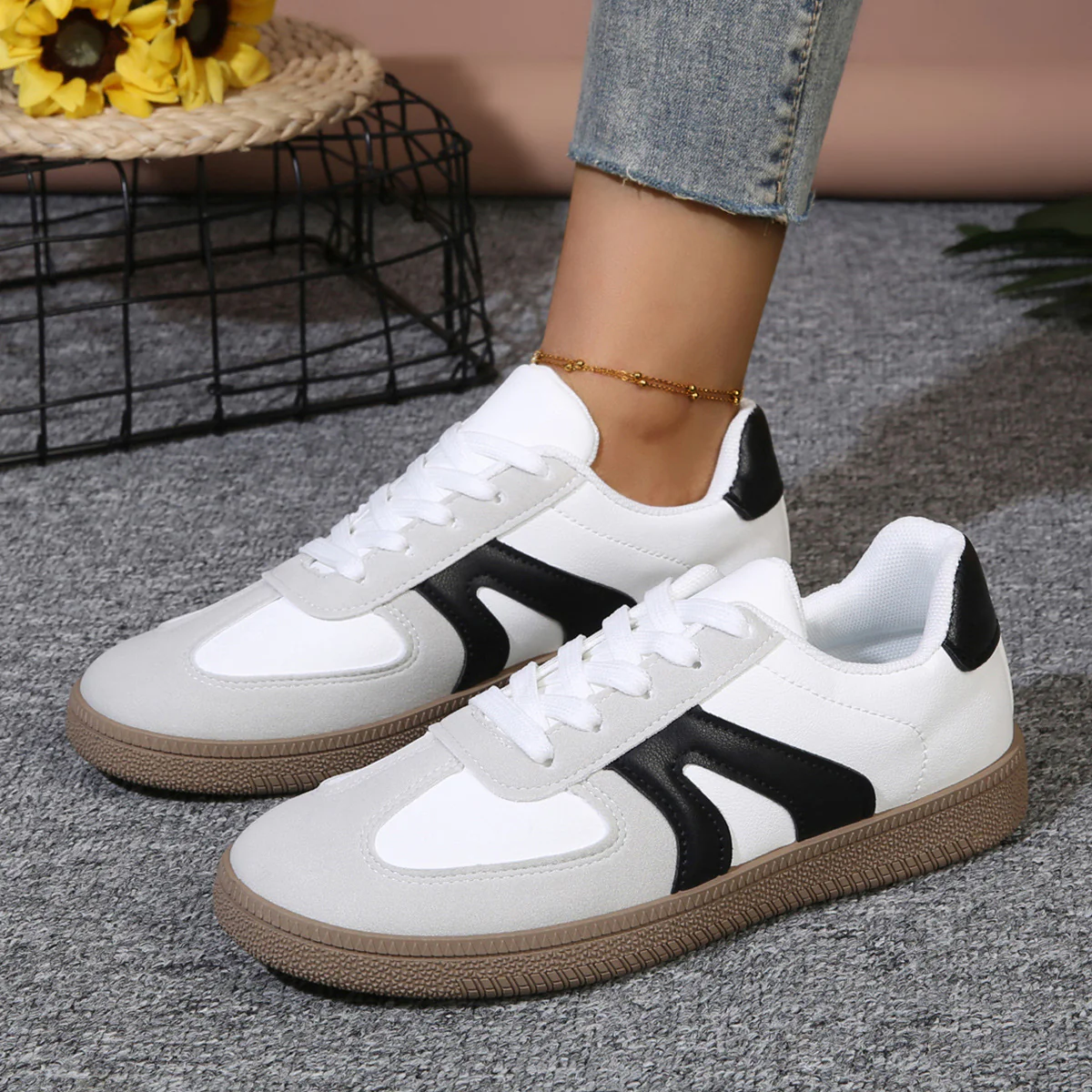 Damen Moderne Freizeitsneaker mit stylischen Details Heidi Mode - Image 3