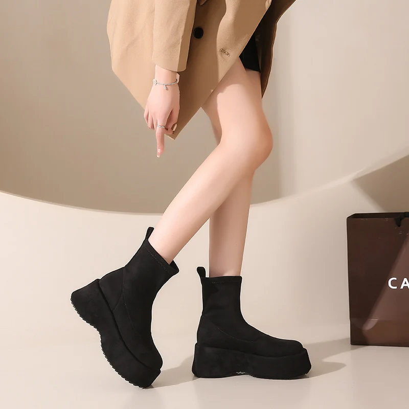 Damen modische Ankle Boots aus hochwertigem Wildleder Heidi Mode - Image 3