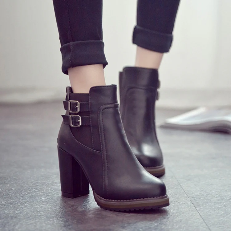 Damen modische Ankle Boots mit robustem Blockabsatz und stilvollen Schnallendetails Heidi Mode - Image 2