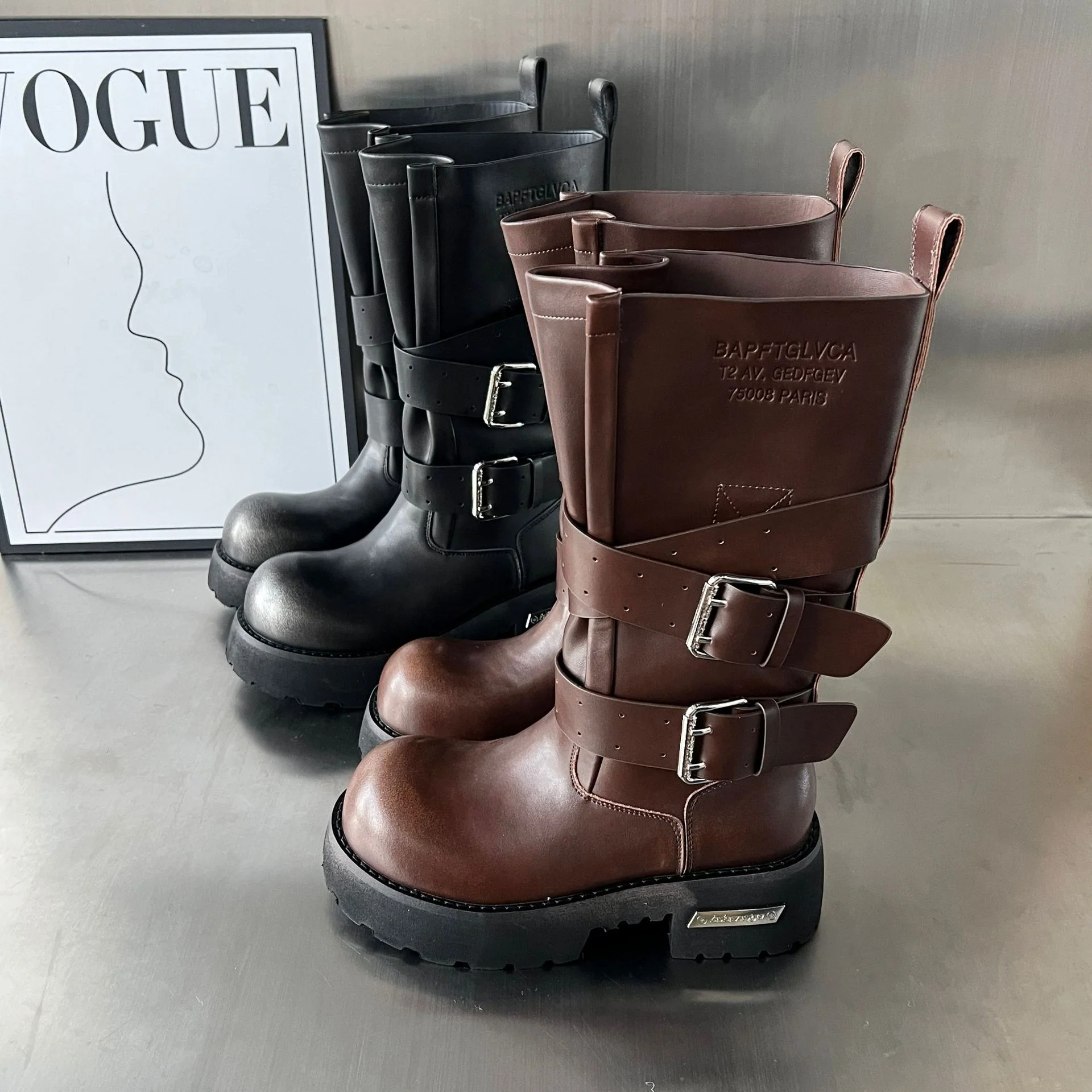 Damen Modische Biker-Stiefel mit robustem Profil und verstellbaren Schnallen Heidi Mode - Image 3