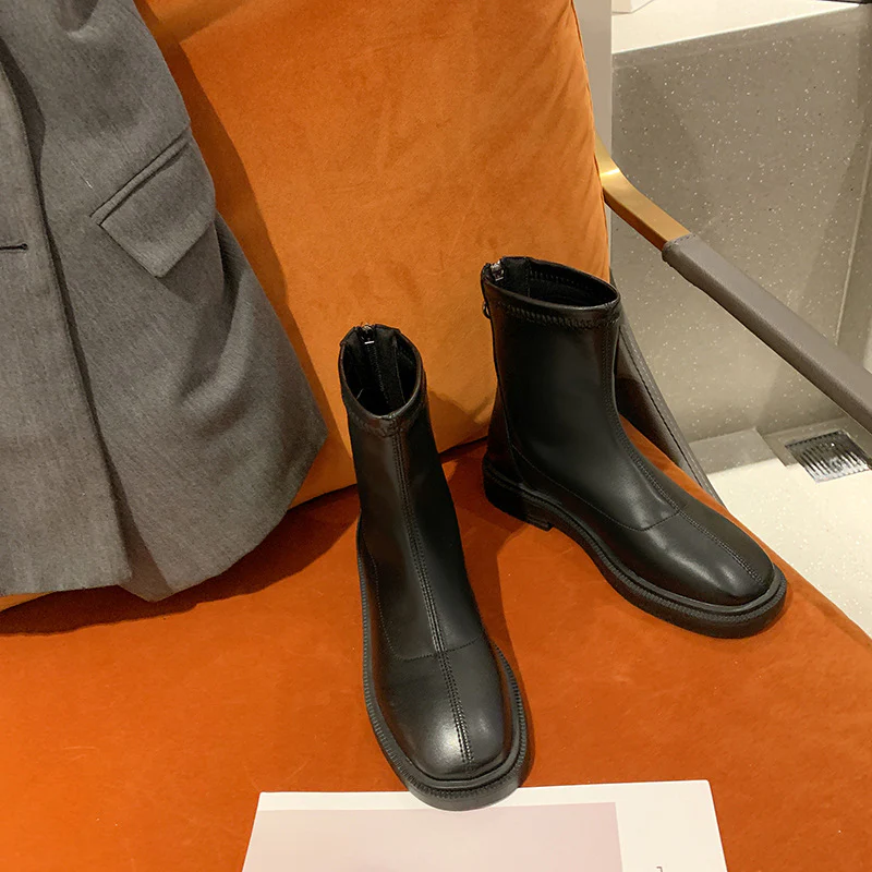 Damen Modische Chelsea-Stiefel mit flexiblem Reißverschluss und strapazierfähiger Sohle Heidi Mode - Image 5