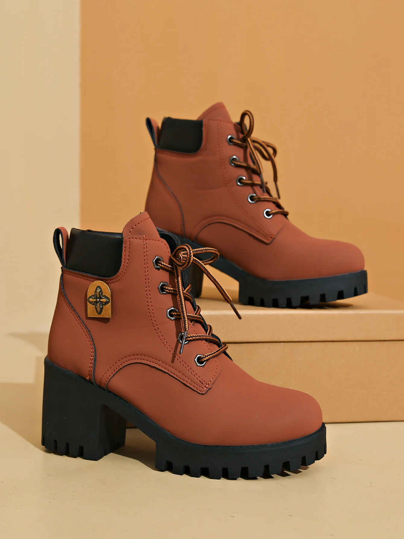 Damen modische Chunky-High-Top-Stiefeletten mit stabiler Profilsohle und elegantem Design Heidi Mode - Image 7