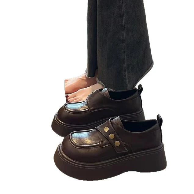 Damen modische Chunky Loafers mit eleganten Metallknöpfen Heidi Mode - Image 5