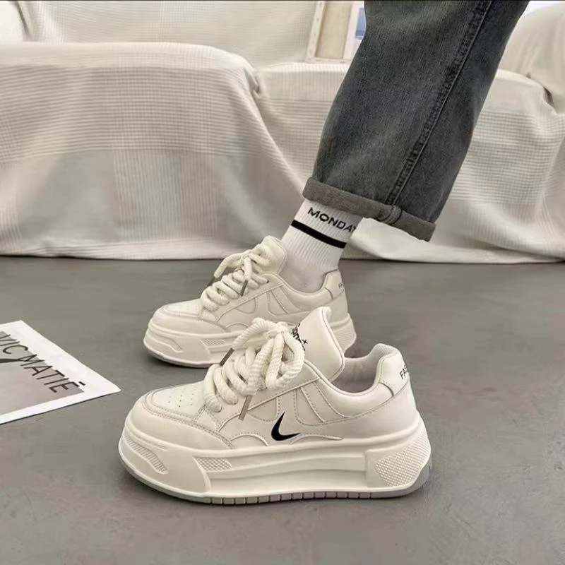 Damen modische Chunky-Sneaker mit dicker Dämpfung und elastischem Schnürsystem Heidi Mode - Image 3