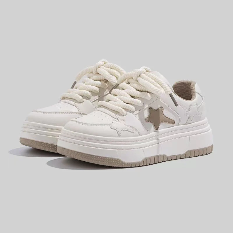Damen Modische Chunky Sneakers mit dekorativen Sternenapplikationen Heidi Mode - Image 3