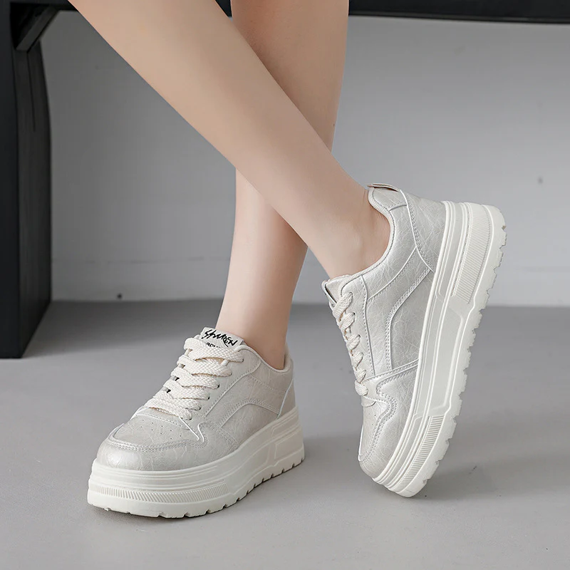Damen Modische Chunky Sneakers mit elegantem Obermaterial und dämpfender Sohle Heidi Mode - Image 4