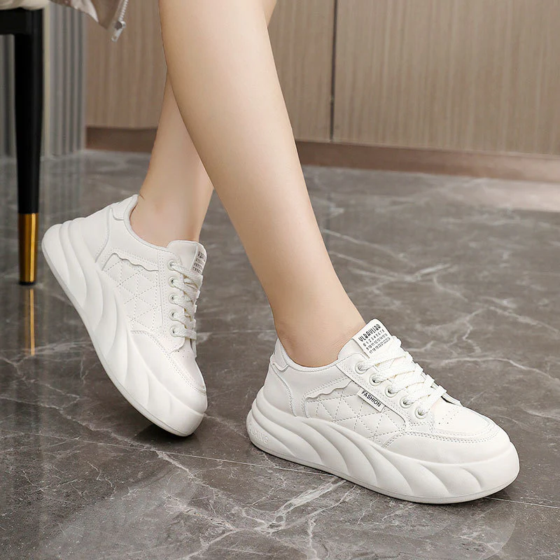Damen modische Chunky Sneakers mit gepolsterter Sole und stylischem Design Heidi Mode - Image 4