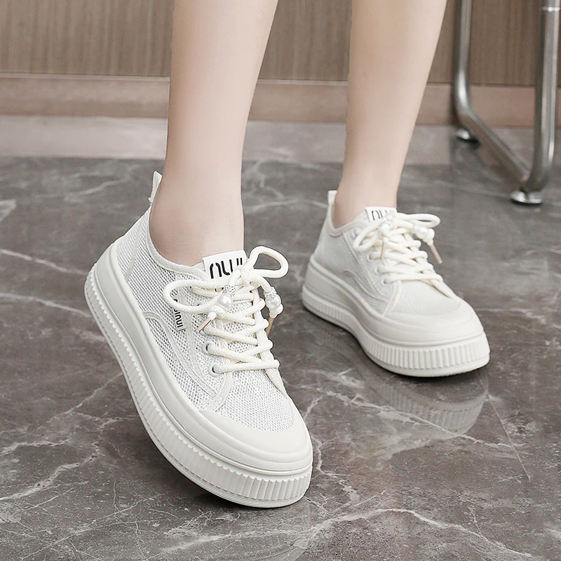 Damen modische Chunky Sneakers mit trendigen Perlenakzenten Heidi Mode - Image 3