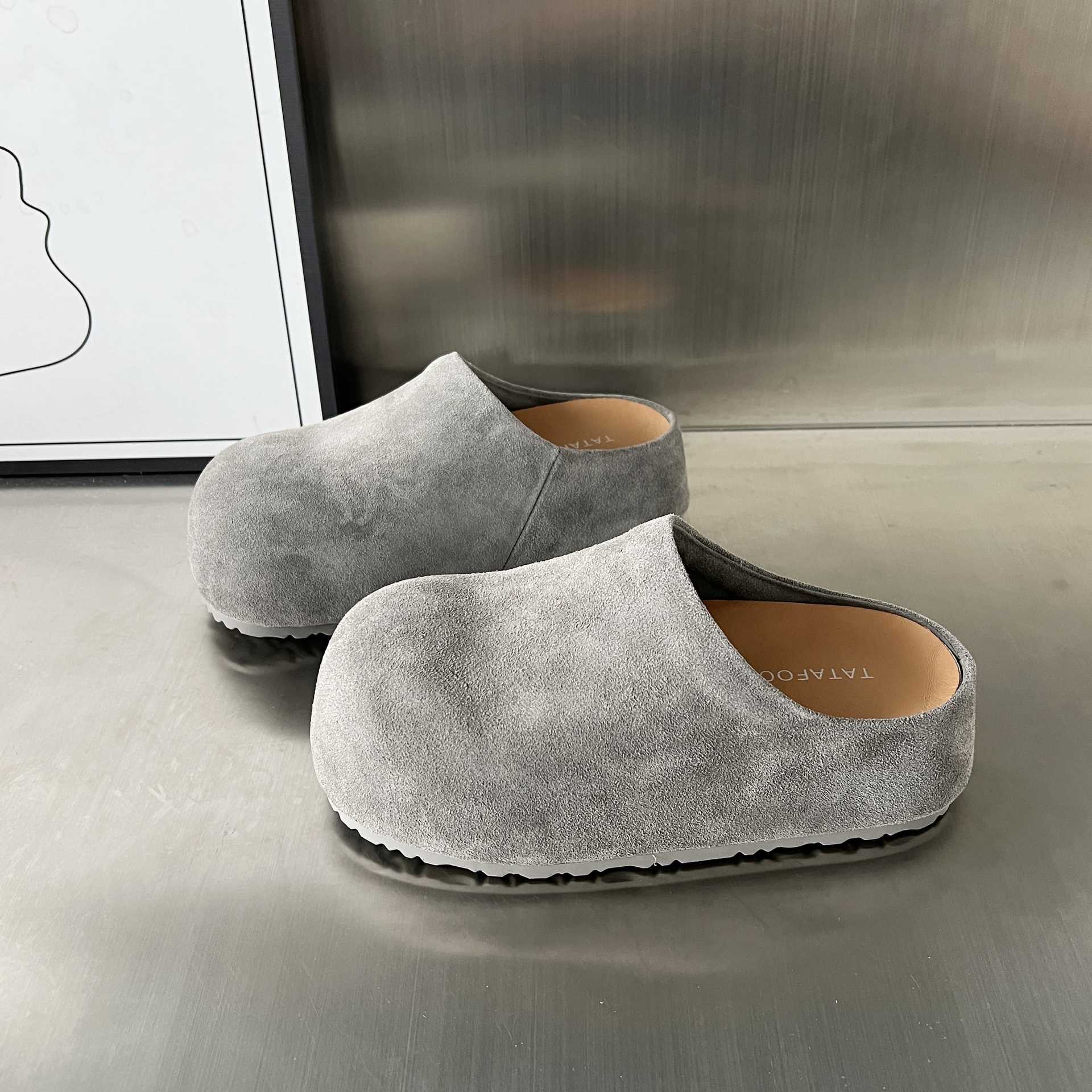 Damen modische Clogs aus weichem Wildleder mit ergonomischem Fußbett Heidi Mode - Image 8