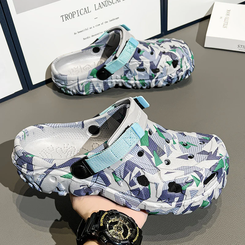 Damen modische Clogs mit einzigartigem grafischen Design und verstellbarem Riemen Heidi Mode - Image 4